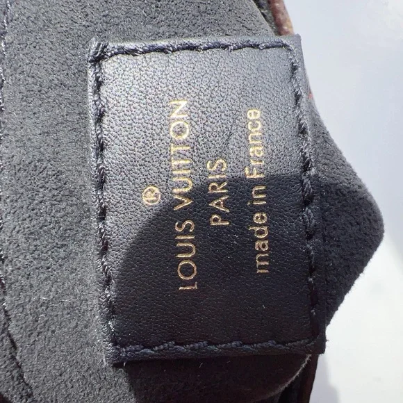 Louis Vuitton Lock BB Black❌sold❌ - Picture 9 of 16